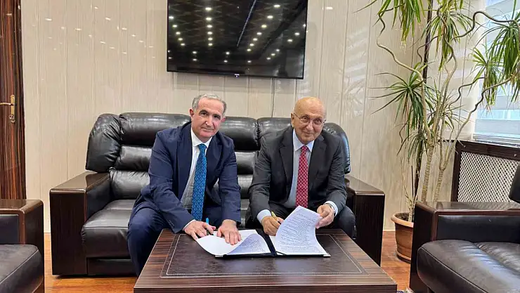 Kafkas Üniversitesi ve Çimentaş'tan Sanayi-Üniversite İş Birliği Anlaşması