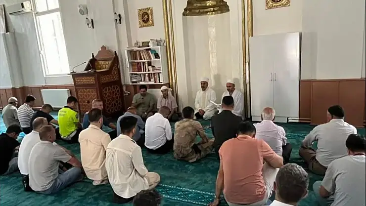 Kağızman'da 15 Temmuz Şehitleri için Mevlid-i Şerif Etkinliği Gerçekleştirildi