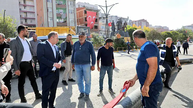 Kağızman'da Dönüşüm Hız Kazanıyor: Vali Polat, Belediye Çalışmalarını Yerinde İnceledi