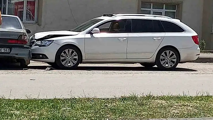 Kalp Krizi Geçiren Sürücü Zincirleme Kazaya Yol Açtı