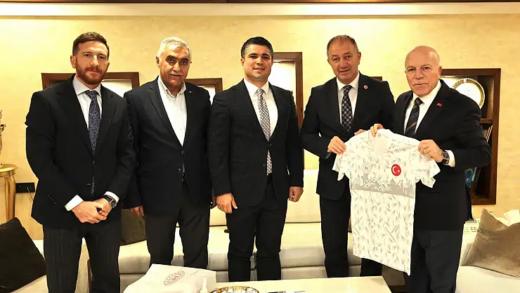 Kandilli Kayak Merkezi'nin Pistlerini Asfaltlayan Başkan Sekmen'e Teşekkür Ziyareti
