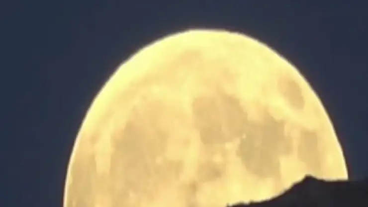 Kanlı Ay tutulması Türkiye'de başladı, 82 dakika sürecek görsel şölen meraklıları bekliyor!