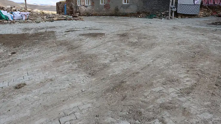 Kaplıca Mahallesi'nde Kilit Taşı Döşeme Çalışmaları Başladı
