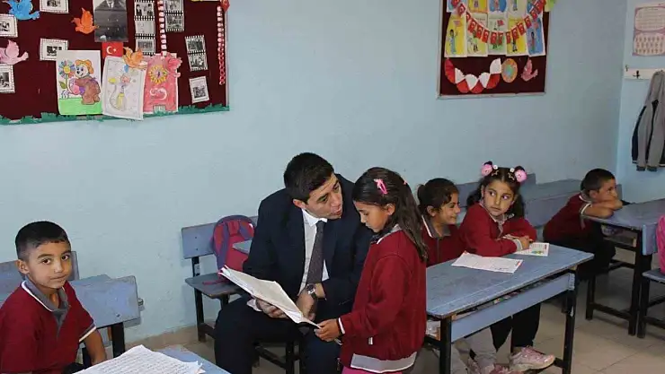Karakoyunlu Kaymakamı Erdoğan, okulları ziyaret ederek eğitim sürecini değerlendirdi
