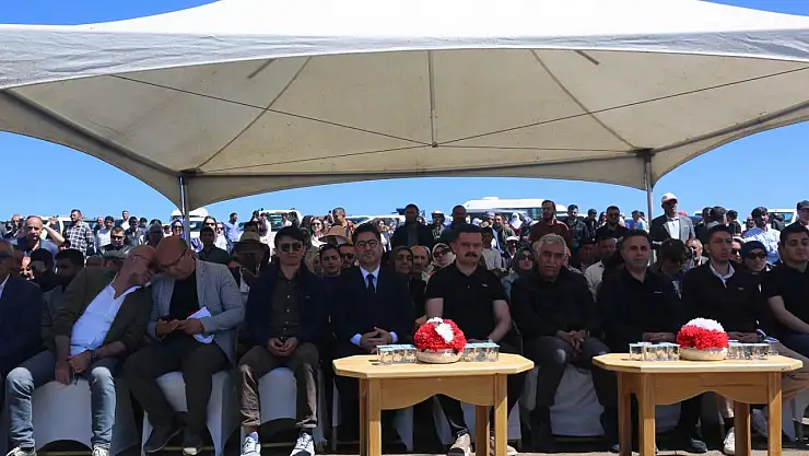 Karayazı Ters Lale Festivali Renkli Görüntülere Sahne Oldu