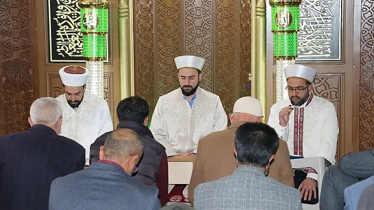 Kargo uçağı kazasında şehit olan askerler Diyadin'de anıldı