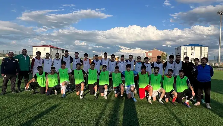 Kars 36 Spor, genç yetenekleri keşfetmek için altyapı seçmeleri düzenledi