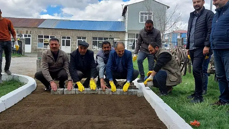 Kars'ın Arpaçay'ında Yol Yapım Çalışmalarıyla İlçe Yeniden Şekilleniyor!