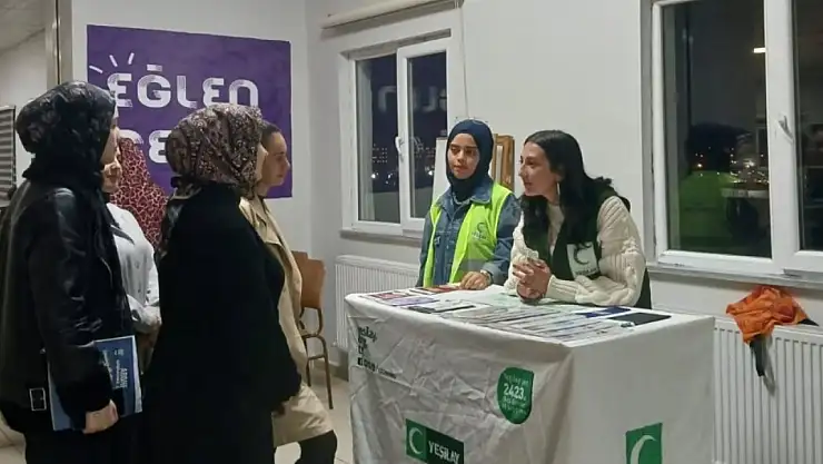 Kars Serhat Kız Öğrenci Yurdu'nda Yeşilay'dan Gençlere Farkındalık Eğitimik
