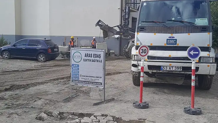 Kars'ta 116 milyon TL'lik elektrik altyapı yatırımıyla yer altı şebekesi dönemi başlıyor