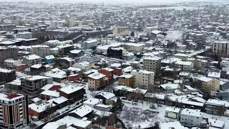 Kars'ta 2024'te 16.570 Kişi Şehir Dışına Göç Etti