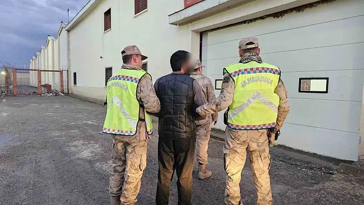 Kars'ta aranan şahıs saklandığı yerde ele geçirildi
