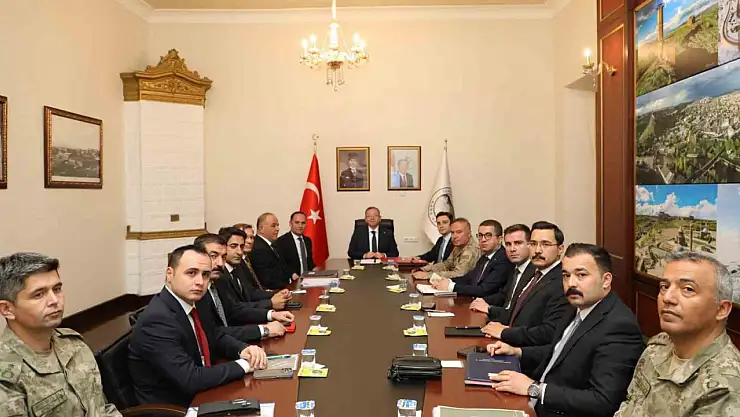 Kars'ta İl Genelinde Güvenlik Değerlendirme Toplantısı Gerçekleştirildi