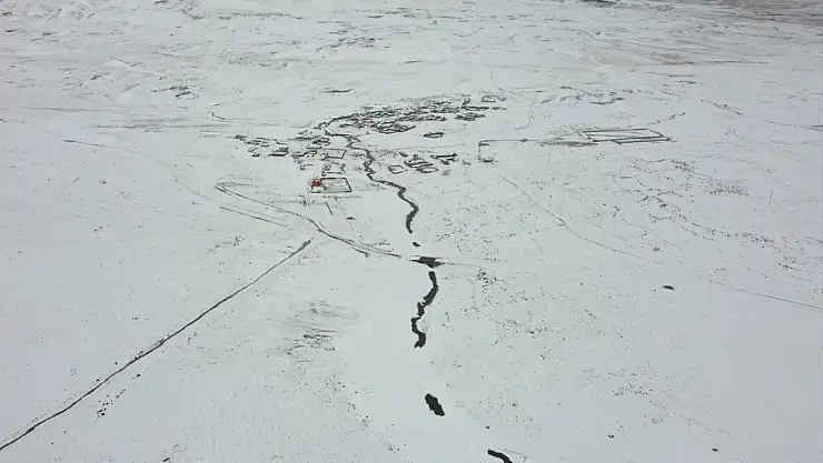 Kars'ta kar yağışı etkisini gösterdi