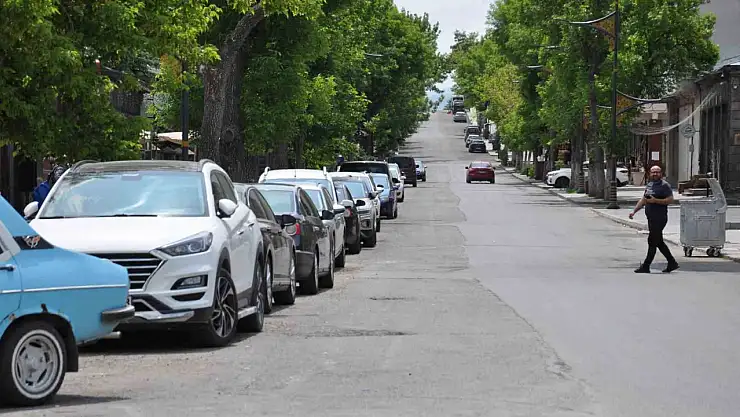 Kars'ta Kurban Bayramı'nda alışılmışın dışında sessizlik yaşanıyor