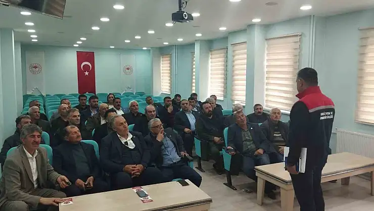Kars'ta Meralar İçin Çözüm Toplantısı: Aşırı Otlatma Sorununa Dikkat!