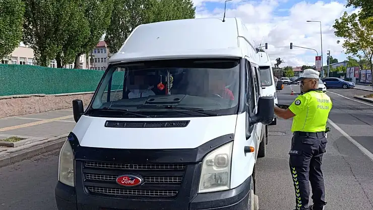 Kars'ta Okul Servisleri Denetimleri Aralıksız Sürüyor