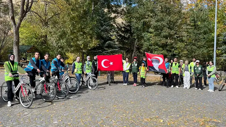 Kars'ta Sağlıklı Yaşam İçin Pedallar Çevrildi: Yeşilay Bisiklet Turu Coşkuyla Tamamlandı