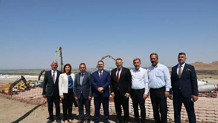 Kars'ta Tarihi Demiryolu Temel Atma Töreni Gerçekleştirildi