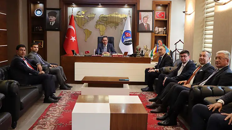 Kars'ta Türkiye-Azerbaycan Ekonomik İş Birliği Görüşüldü