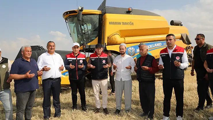 Kars'ta Vali Polat'tan Tarım Hasadı Destekleyici Etkinlik