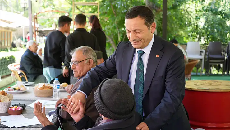 Kars'ta Yaşlılarla Kahvaltı Etkinliği: Sosyal Dayanışmanın Gücü Vurgulandı