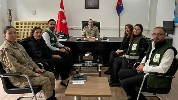 Kars Yeşilay'dan Sarıkamış İlçe Jandarma Komutanlığı'na Ziyaret