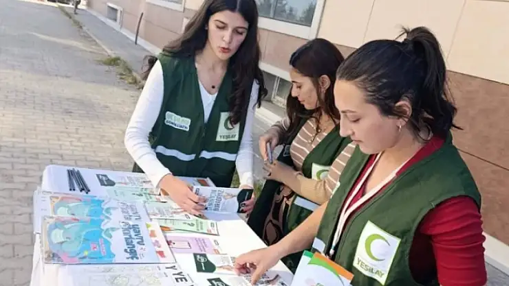 Kars Yeşilay, Kafkas Üniversitesi'nde Sağlıklı Yaşam Stantı Açtı