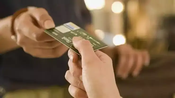 Kartla Alışveriş Yapanlar Dikkat! Dikkatsizlik Varlığınızı Tehdit Ediyor!