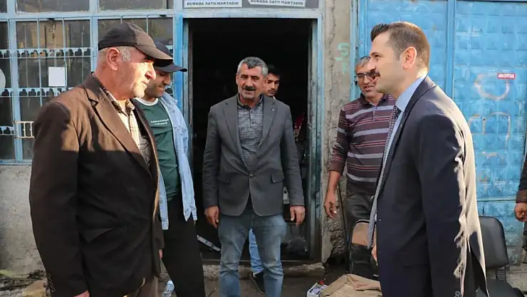Kaymakam Coşkun Tutak esnafıyla bir araya geldi
