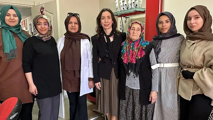 Kaymakam Eşi, Salihiye 2 Nolu Aile Destek Merkezi'ni Ziyaret Etti