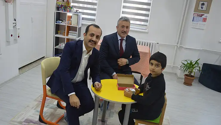 Kaymakam Poçanoğlu'ndan Özel Eğitim Öğrencilerine Anlamlı Ziyaret