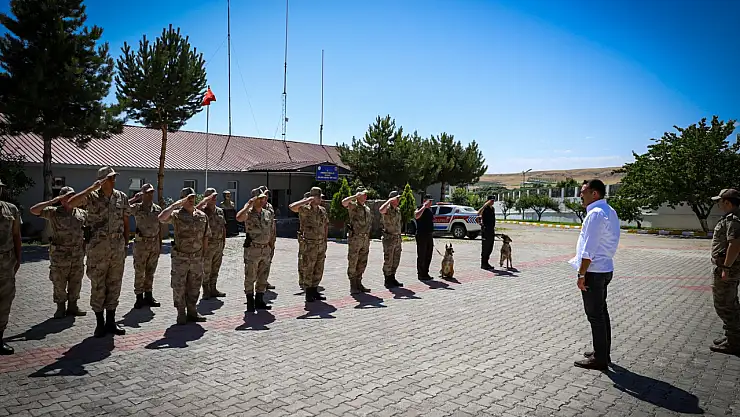 Kaymakam Türkmenoğlu, Jandarma Karakolunu ziyaret ederek güvenlik iş birliğini güçlendirdi