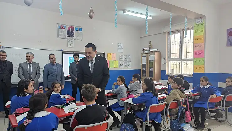 Kaymakam Türkmenoğlu'ndan Doğangün İlkokulu'na Ziyaret