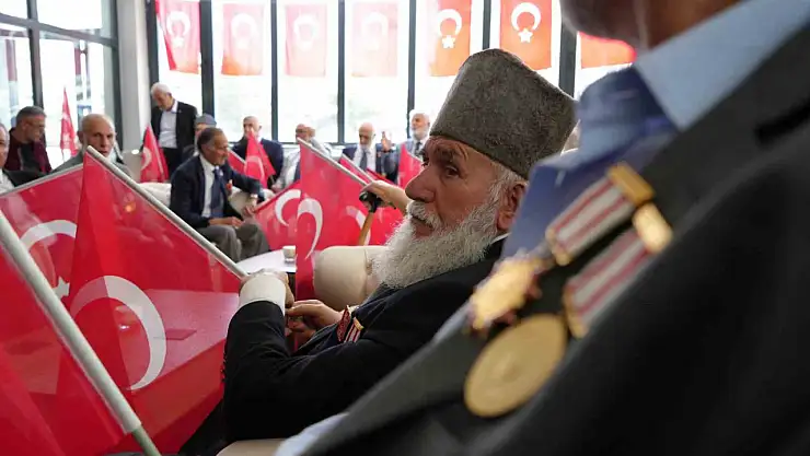 Kıbrıs Barış Harekatı'nın 51. yıl dönümünde gaziler Erzurum'da bir araya geldi