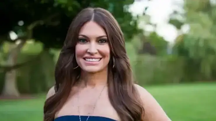 Kimberly Guilfoyle kimdir? Yunanistan Büyükelçisi Kimberly Guilfoyle kaç yaşında, nereli, siyasi kariyeri? Kimberly Guilfoyle, Şükran Günü kutlamalarında ne giydi? ABD Büyükelçisi Kimberly Guilfoyle Şükran Günü Kıyafeti!