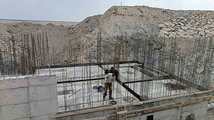 Kış Turizmine Yeni Soluk: Sarıkamış Kayak Merkezi'nde Suni Karlama Projesi Hayata Geçiyor