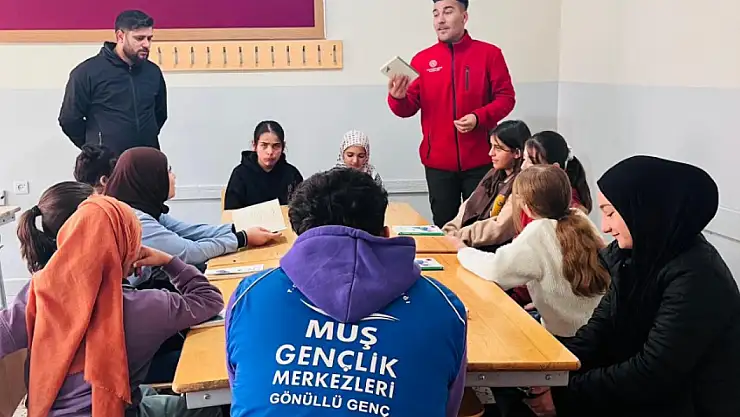 Kitap Okuma Halkalarıyla Ağaçkakanlar Kritiği