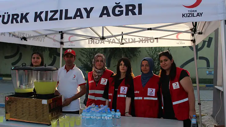 Kızılay, Ağrı'da Zafer Bayramı etkinliğine tat kattı