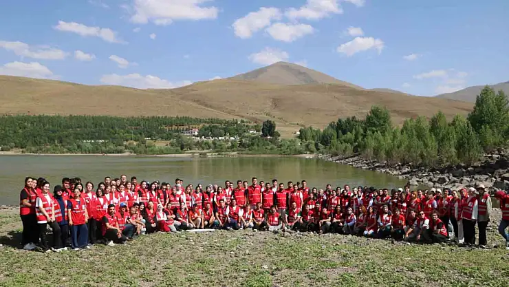 Kızılay Gönüllüleri, Erzurum'dan Sevinçle Dönüyor