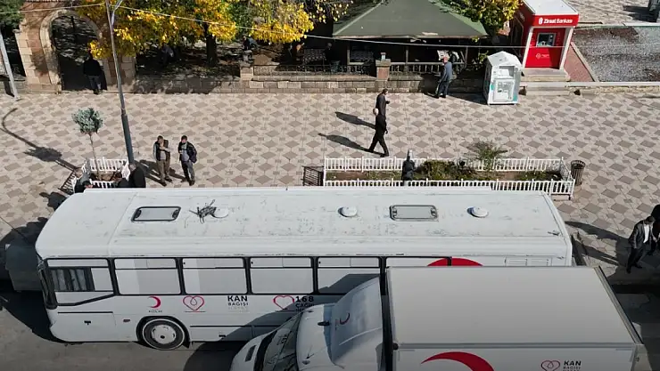 Kızılay Kan Bağış Aracı Güroymak'ta Hizmet Verecek