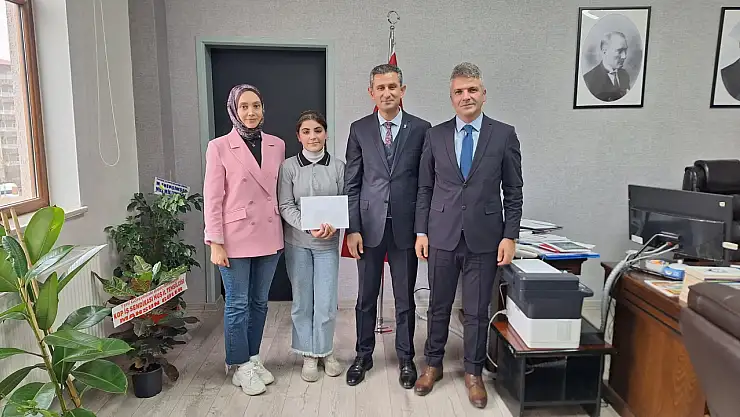 Köklü Geçmişten Güçlü Cumhuriyete Yarışmasının Ödülleri Sahiplerini Buldu