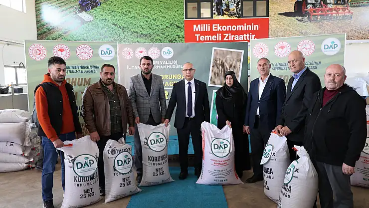 Küçükbaş hayvancılığın başkenti Ağrı'da çiftçiye yem desteği