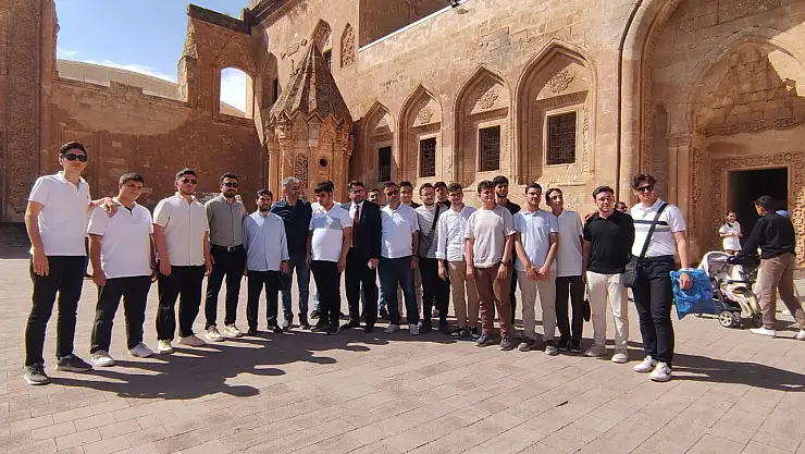 Kur'an yarışması birincileri Doğubayazıt'ta buluştu