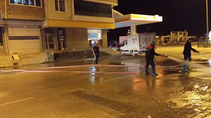 Kurban bayramı öncesi Doğubayazıt'ta temizlik çalışmaları yoğunlaştı