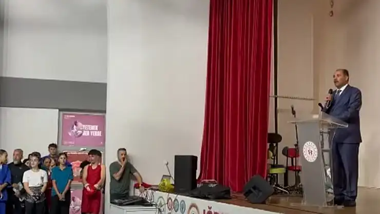 Liseye Geçişte Keşfet, Tanı, Karar Ver Projesi Öğrencilerle Buluştu