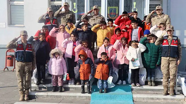 Malazgirt'te geleceğin nesilleri tarihle buluştu