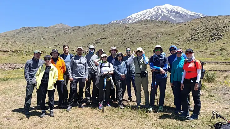 Mangal ve doğa eşliğinde Ağrı Dağı'nda kamp molası