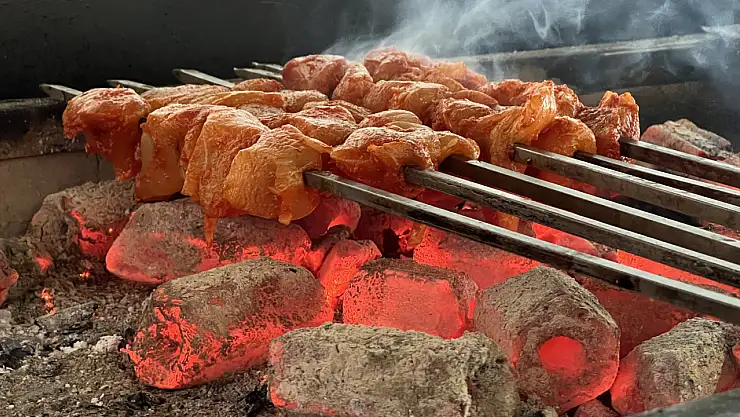 Mangalda kömürleşmiş et tehlikesi: Uzmanlardan yaz uyarısı