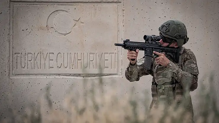 Mehmetçik'in teknolojik kalkanı Ağrı hududunda kuş uçurtmuyor